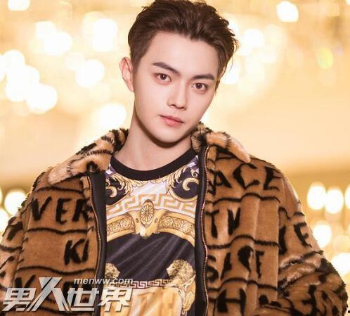 许凯演员,从青涩少年到影视新星,探寻他的成长之路