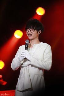 新浪娱乐 华晨宇,音乐梦想与人生感悟